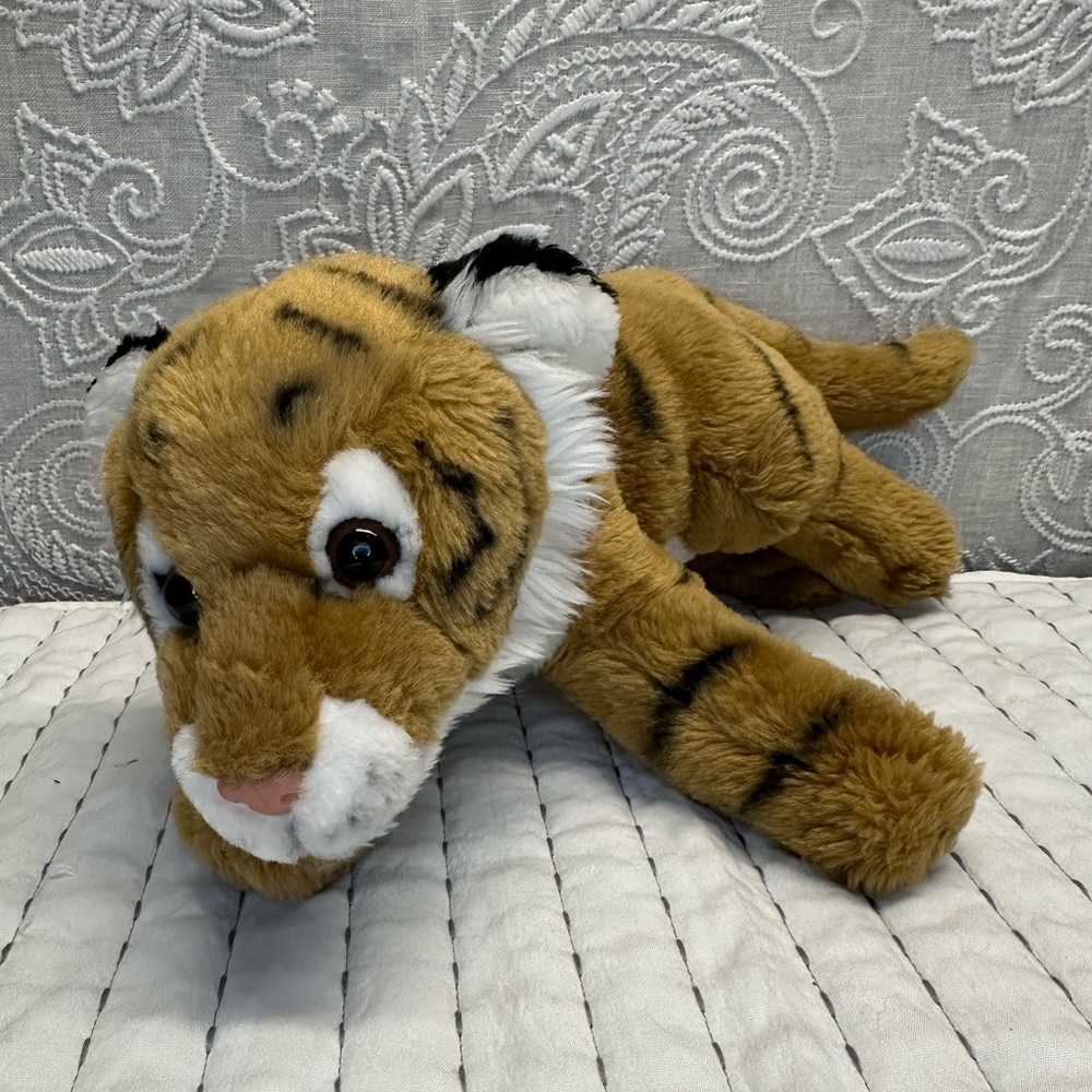 Animal Alley Bengal Tiger Plush Stuffed Animal Realistic Toys R Us 17” 2008